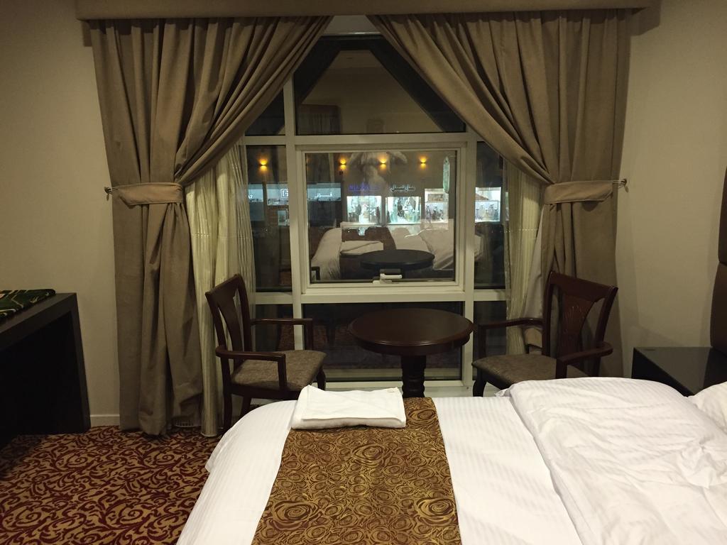 Ashbonh Hotel Suites Эр-Рияд Номер фото
